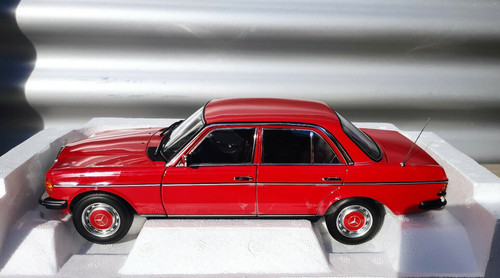 Norev mercedes 200 w123 - mercedes,